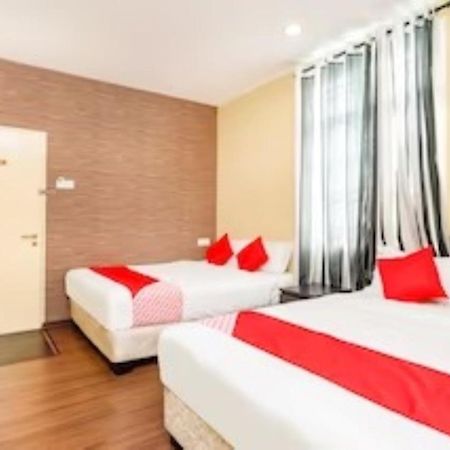 D'Pinetrees Hotel Τζόχορ Μπάχρου Εξωτερικό φωτογραφία