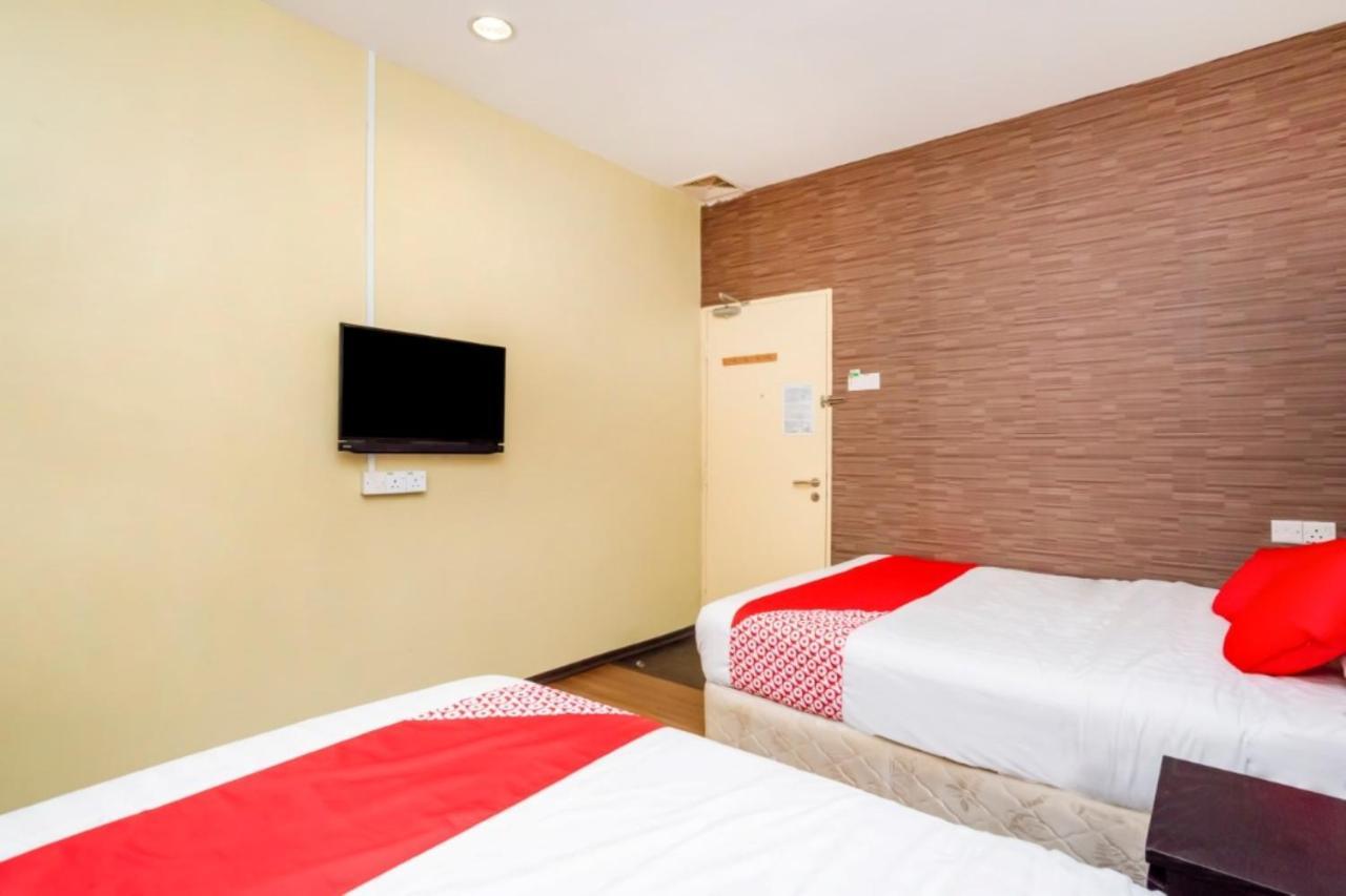 D'Pinetrees Hotel Τζόχορ Μπάχρου Εξωτερικό φωτογραφία