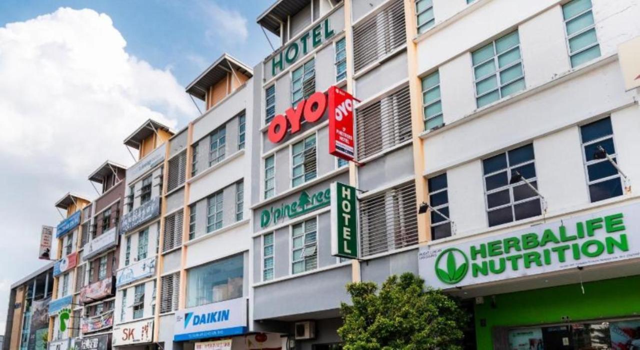 D'Pinetrees Hotel Τζόχορ Μπάχρου Εξωτερικό φωτογραφία