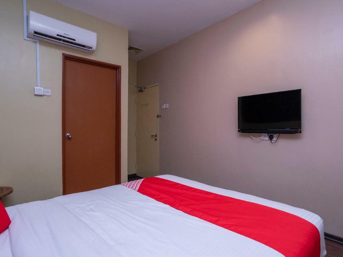 D'Pinetrees Hotel Τζόχορ Μπάχρου Εξωτερικό φωτογραφία