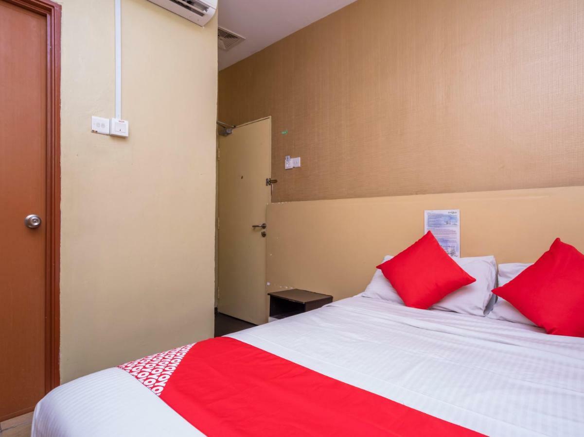 D'Pinetrees Hotel Τζόχορ Μπάχρου Εξωτερικό φωτογραφία